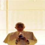 El Papa pide a Dios en la Misa del Gallo que muestre su poder y arroje a los opresores