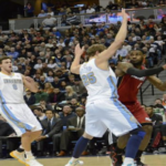 Scola, Hilario y Splitter imponen su clase en los triunfos de Rockets y Nuggets