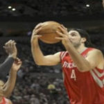 Las buenas actuaciones de Scola y Horford no tuvieron recompensa