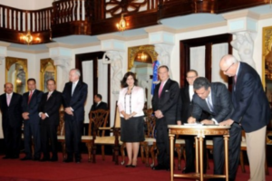 Presidente Fernández promulga Ley de Estrategia Nacional de Desarrollo