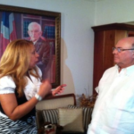 Hipólito Mejía realiza visita a Taína Gautreau