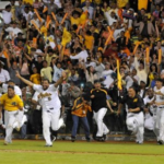 Águilas derrotan al Licey y van a serie final