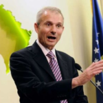 Londres tacha de «idea loca» la tasa financiera que apoyan Sarkozy y Rajoy