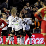 4-0. El Valencia vuelve a las victorias ante un Sporting que no reacciona