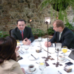 Valdez Albizu asegura se mantendrán relaciones con FMI