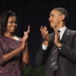 Obama aconseja no olvidarse de San Valentín y felicita a Michelle