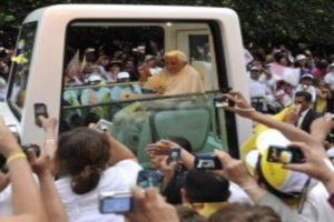 El papa pide que se protejan a los niños para que nunca se apague su sonrisa