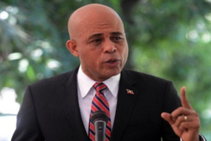 Presidente Fernández condecorará a su homólogo haitiano Michel Martelly