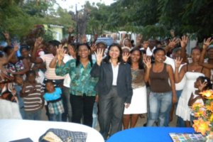 Fenmubis continúa activa captando el voto de las mujeres