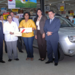 Carrefour premia a sus clientes en su duodécimo aniversario