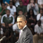 Obama viaja a Florida en lucha por voto latino y de estados bisagra