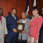 CDP y IFGLA reconocen a periodista Pedro Guzmán Badía