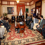 Presidente Medina se reúne con generadores de energía eléctrica