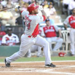 Los Gigantes ganan 4-3 a Leones del Escogido