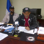 Gobernador provincia Santo Domingo va en auxilio de munícipes