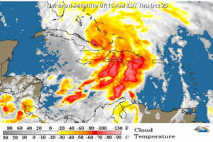 Huracán Sandy pasa a categoría dos; su campo nuboso provoca aguaceros en RD