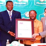 Escogen pelotero a Juan Francisco capitaleño de la Semana; Vélez y Nanita empate