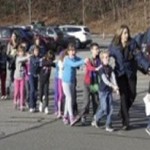 Nos dijeron que cerráramos los ojos, declaran niños de masacre en Newtown