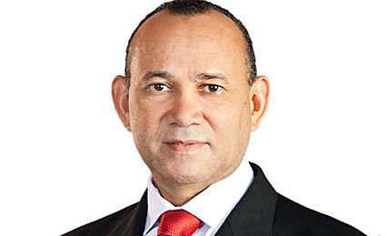Eligen al empresario Víctor Castro como nuevo presidente de la AEIH