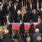 Danilo hace guardia de honor frente a ataúd de Chávez junto a otros 7 presidentes y jefes de Estado