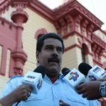 Maduro alerta a Obama de un plan para asesinar a Capriles desde el Pentágono y  la CIA