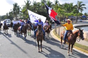 Realizan con éxito cabalgata de la Feria Agropecuaria 2013