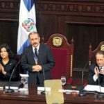 Reunión con Barrick seguía a medianoche; presidente aspira a un acuerdo satisfactorio para ambas partes