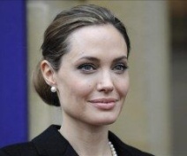 Angeline Jolie, operada de una doble mastectomía preventiva de cáncer de mama