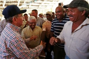 El gobierno financiará botes para pescadores de Baoba del Piñal, Nagua