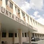 JCE recibe 216 mil plásticos para expediciones cédulas de identidad y electoral