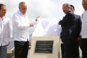 Presidente inaugura planta de energía solar de 1.5 megavatios en Aeropuerto del Cibao