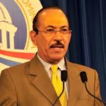 El presidente Medina recibe documento que podría levantar veda de Haití de pollos y huevos