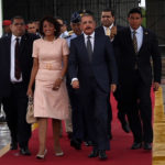 Medina y su comitiva salen hacia Panamá; esta tarde participa en encuentro CEAL