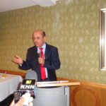 Montás advierte debe evitarse el continuismo en el poder que pretenden instituir “reyes o monarcas”