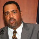 Secretario del SNTP llama a acompañar a De León y Santana en los tribunales