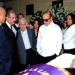 Presidente Medina dice trabajan reglamento Ley 169-14; da pésame a los Peña Pichardo