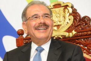 Presidente Medina llama a padres a fortalecer a la familia