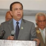 Presidente confirma a Héctor Valdez Albizu como gobernador del Banco Central