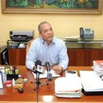 Bichara advierte gobierno no detendrá construcción de la planta de carbón