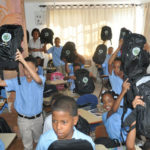 EDE Este dona útiles escolares a más de 2,200 estudiantes de su zona