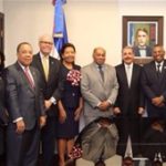 Danilo Medina dura hora y media reunido con presidente TC  y dice visita fue “de cortesía”
