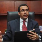 Navarro: ministro de Relaciones Exteriores; Asunción superintendente de Bancos