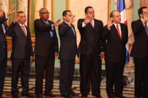 El Presidente juramenta a nuevos funcionarios y les desea “éxito en sus funciones”
