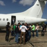 Extraditan catorce dominicanos a las autoridades estadounidenses