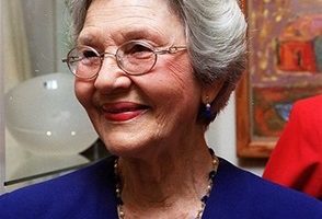Muere la exprimera dama Doña Renée Klang de Guzmán