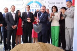 Presidente Medina deja iniciado trabajos «Ciudad Juan Bosch» en Santo Domingo Este