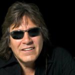 Recuperan artículos robados al artista José Feliciano en habitación de hotel