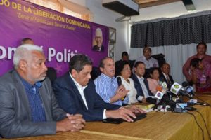 Comité Político del PLD aprueba procurar reforma constitucional permita repostular al presidente Medina