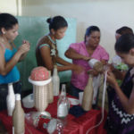 Dirección General de Comunidad Digna ofrece taller “Decoración en Fleje”