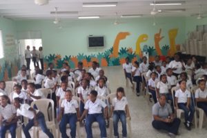 El Conaleche celebra en escuelas el Día Mundial del Vaso de Leche Escolar